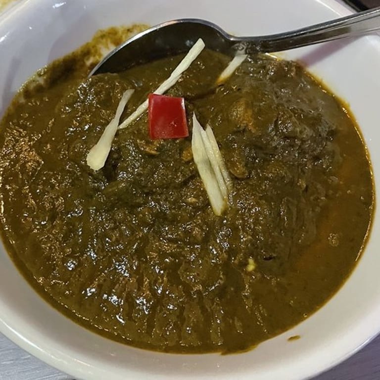 Delicious Saag Dishes at Our Indian Restaurant